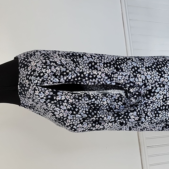 H&M Floral sundress Size 6 - Picture 6 of 9